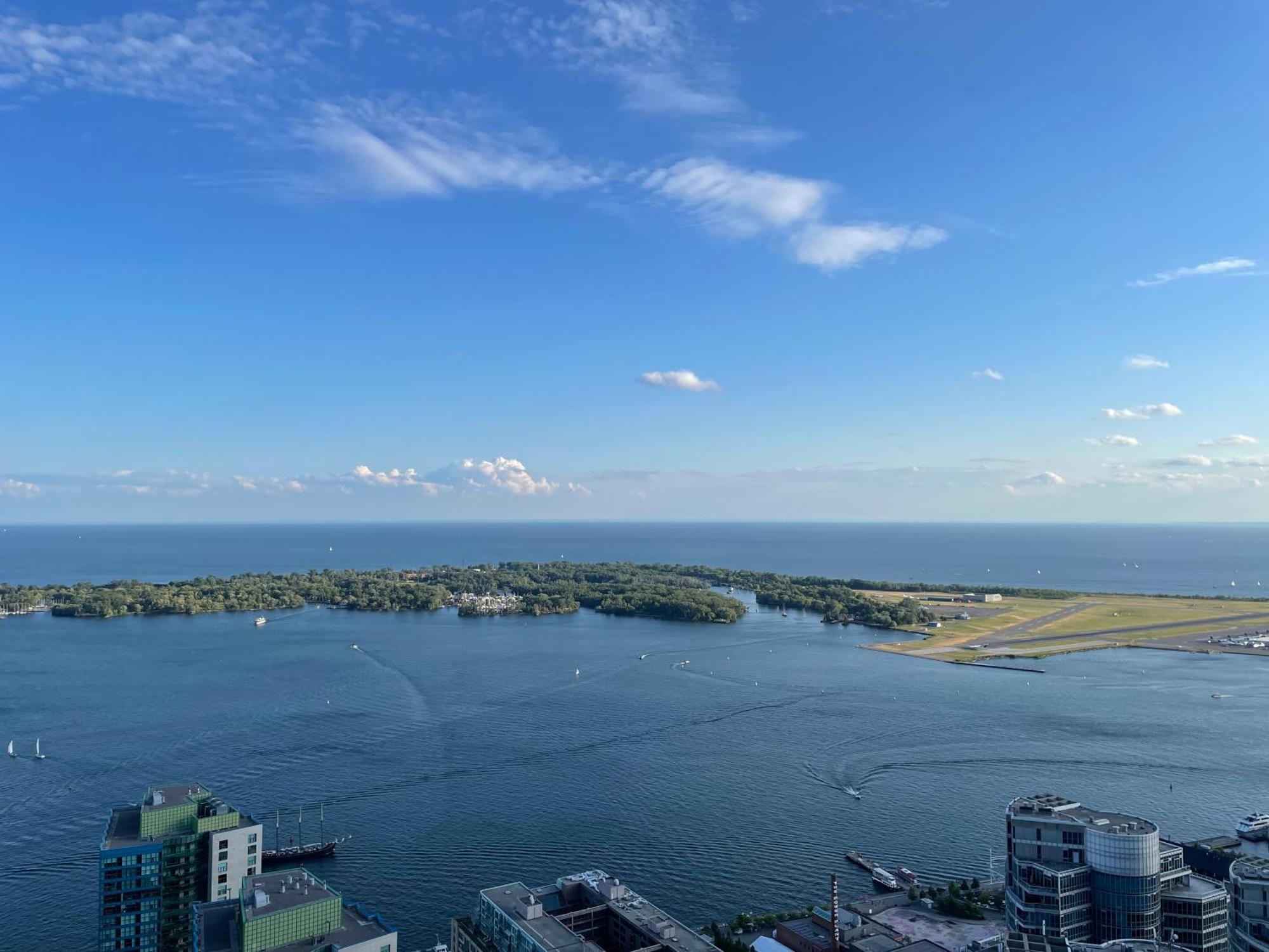 Presidential Suite Heart Of Downtown With Stunning View โตรอนโต ภายนอก รูปภาพ