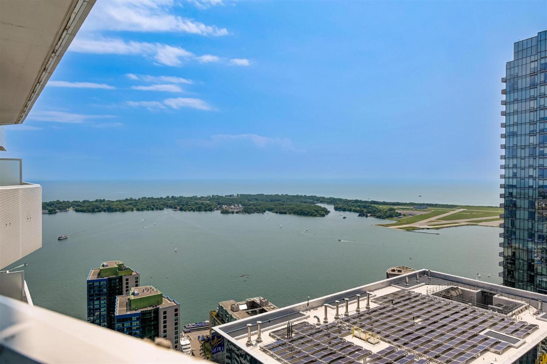 Presidential Suite Heart Of Downtown With Stunning View โตรอนโต ภายนอก รูปภาพ