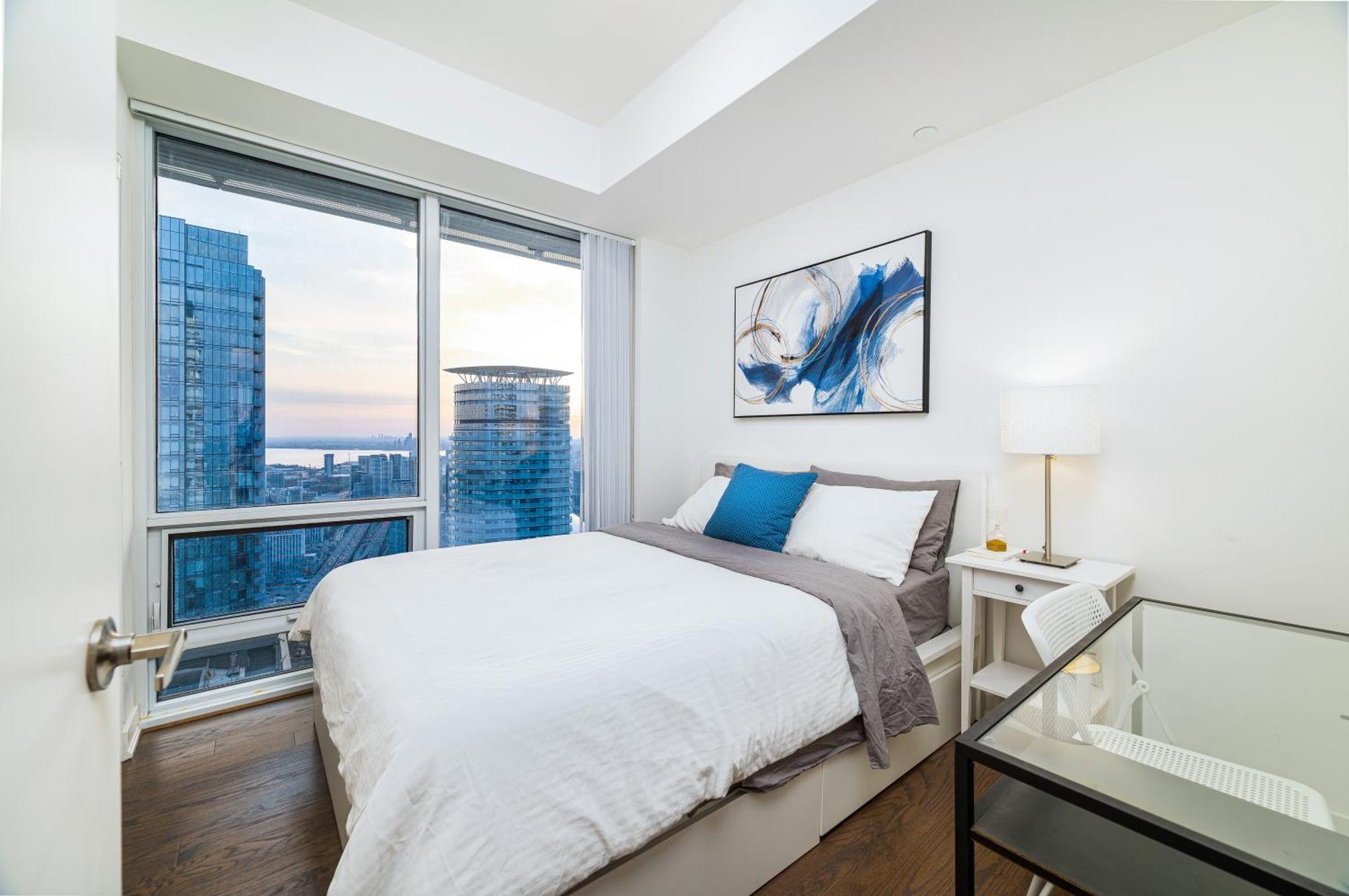 Presidential Suite Heart Of Downtown With Stunning View โตรอนโต ภายนอก รูปภาพ
